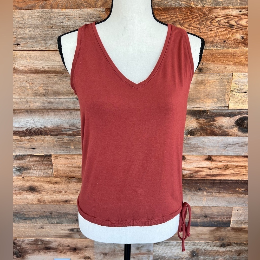 Women's Express Sleeveless Tanktop, Rust, S​​​​
